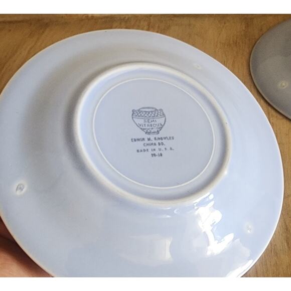 2 Edwin M Knowles Vintage Saucer Plates Pastel Blue Nice Condition See Pictures - Picture 4 of 11